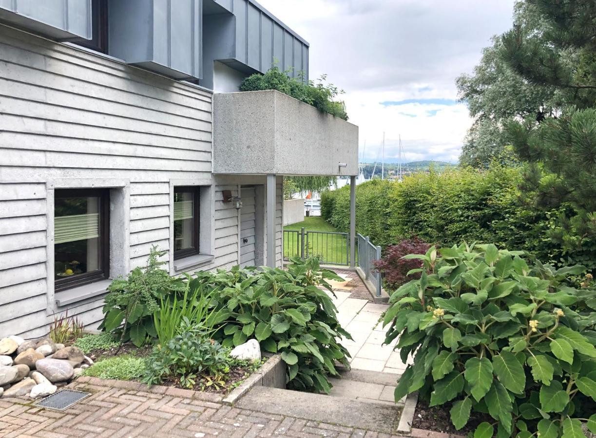 Zwischen Hafen Und Strandbad Konstanz Bagian luar foto