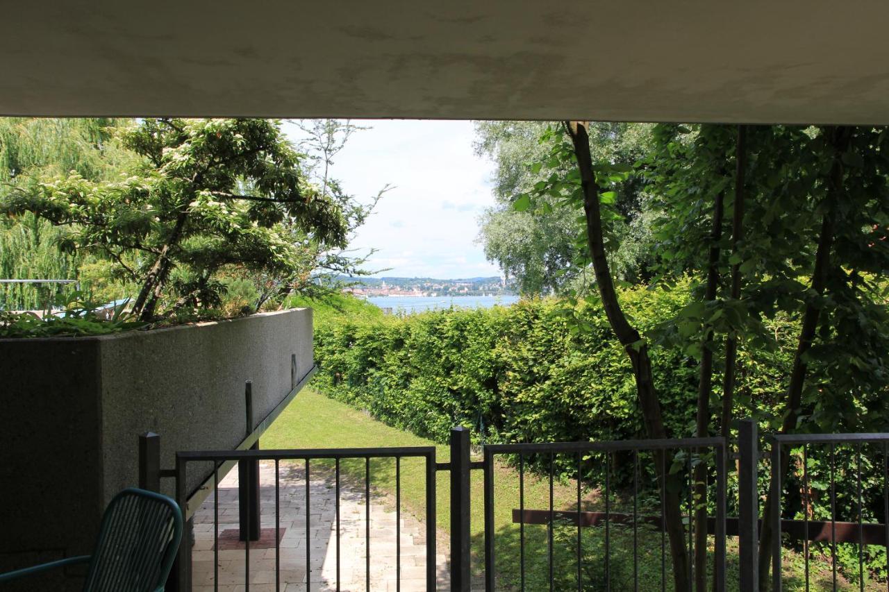 Zwischen Hafen Und Strandbad Konstanz Bagian luar foto